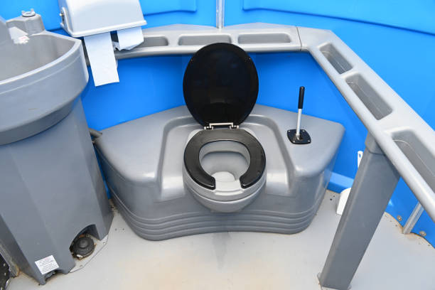 Portable Toilet Options We Offer in Chatmoss, VA